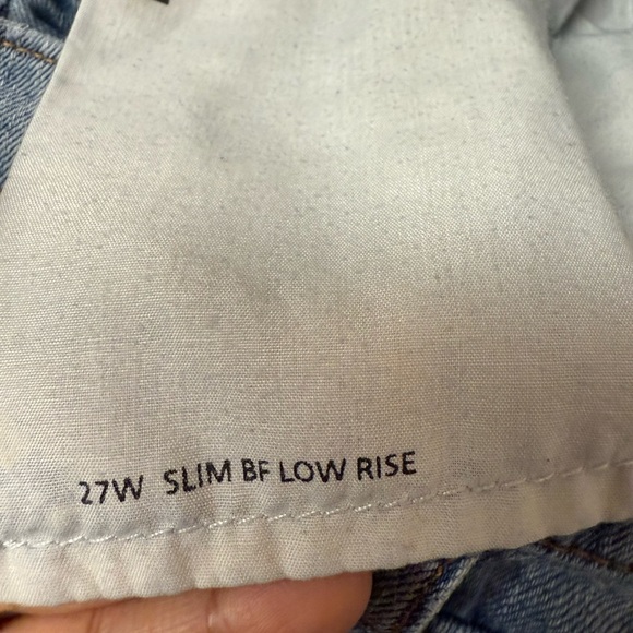 BDG Women’s Slim Boyfriend Low Rise Distressed Denim Jeans Size 27 - Picture 6 of 9
